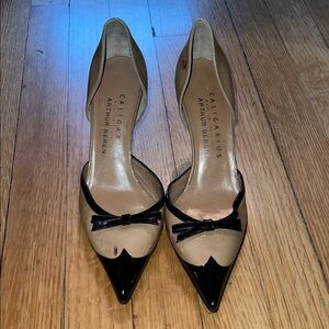 Caligarius Two-Tone Black and Tan Heels